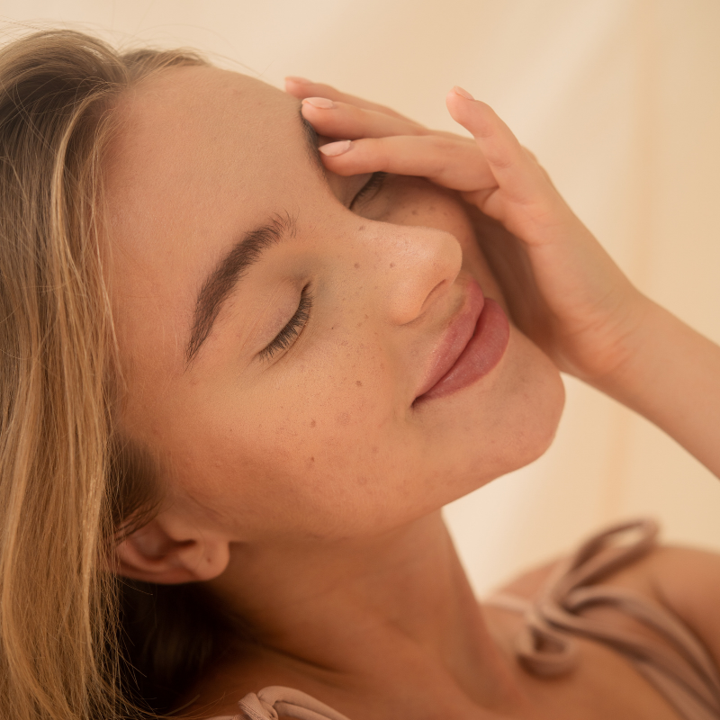 Medio Rostro y Papada (Cuello Anterior)| Depilación láser Alexandrita Pro de Candela
